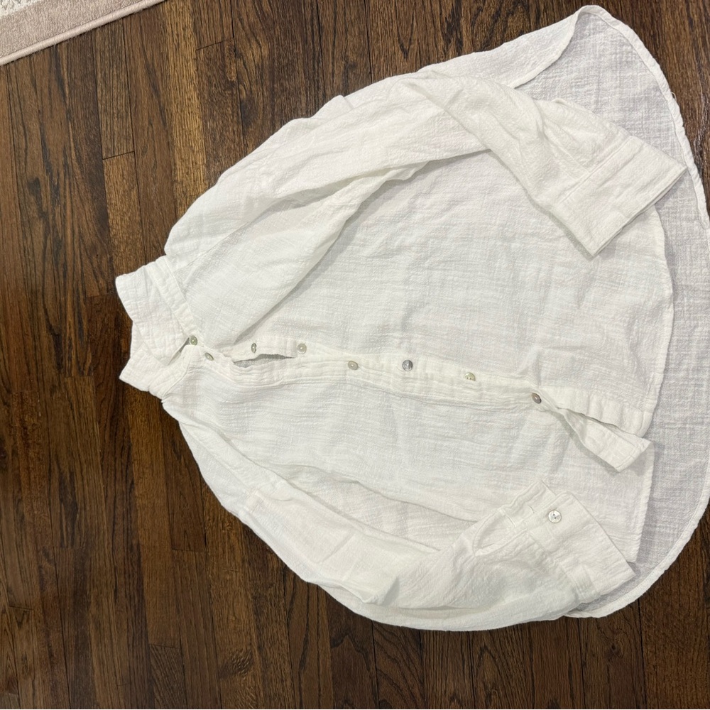 Zara Casual White Button-Down Shirt